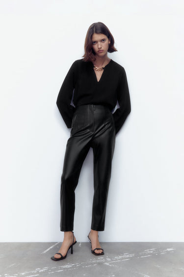 Pantalon en matière synthétique